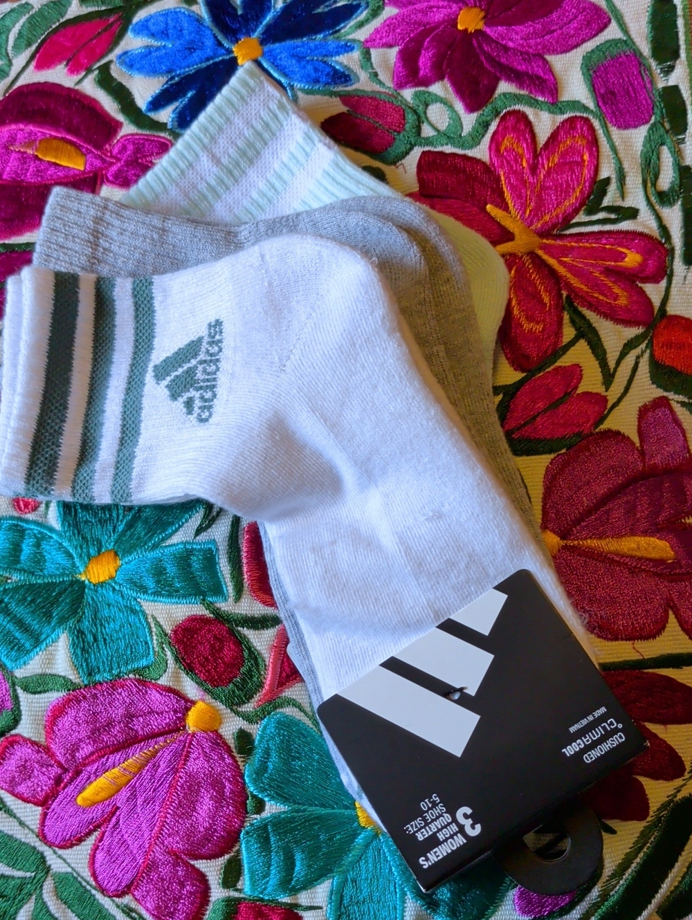 Adidas Women’s Low-Cut Athletic Socks in White with Green Stripes - 3 Pack
